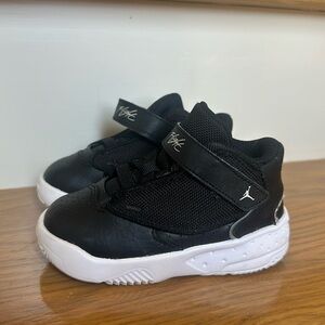 Toddler size 7 Jordans